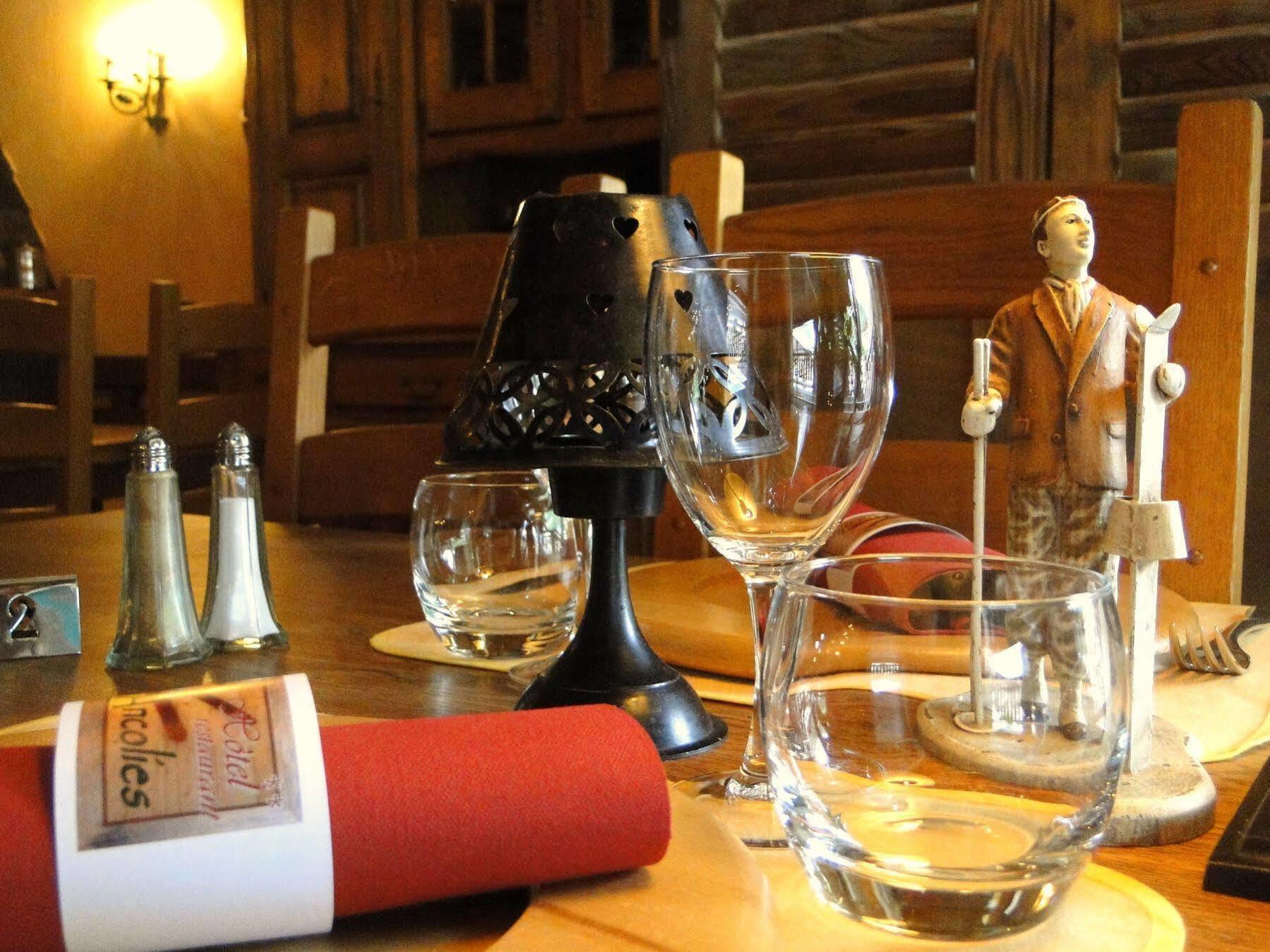 Logis Hotel Les Ancolies Arêches Екстериор снимка