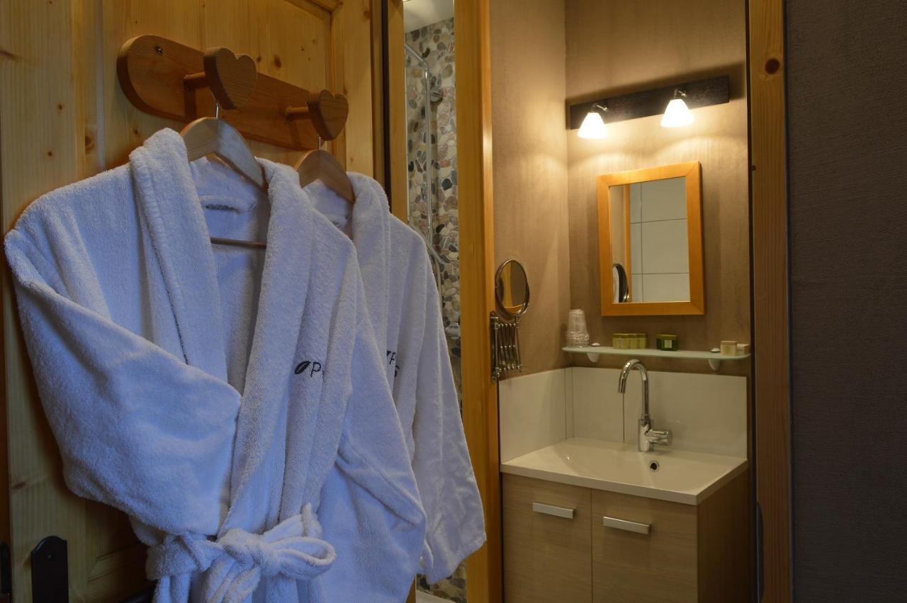 Logis Hotel Les Ancolies Arêches Стая снимка