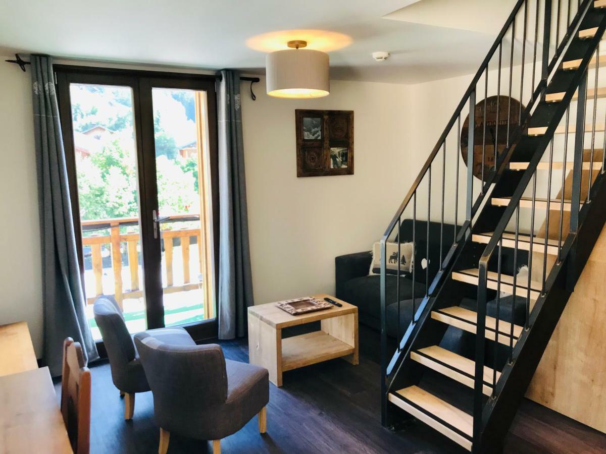 Logis Hotel Les Ancolies Arêches Екстериор снимка