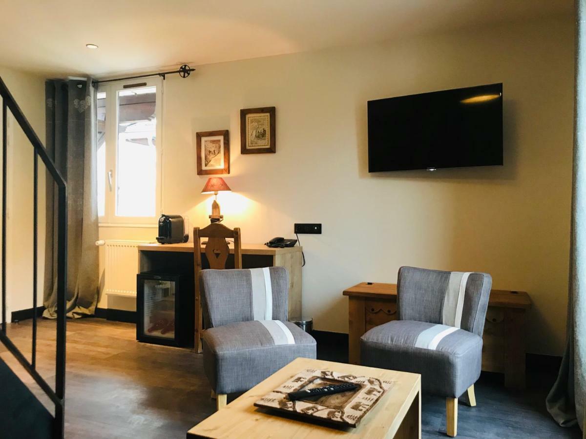 Logis Hotel Les Ancolies Arêches Екстериор снимка