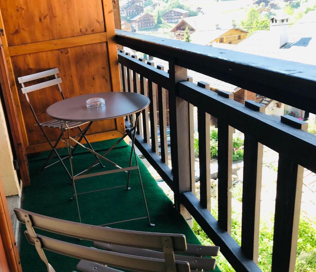 Logis Hotel Les Ancolies Arêches Екстериор снимка